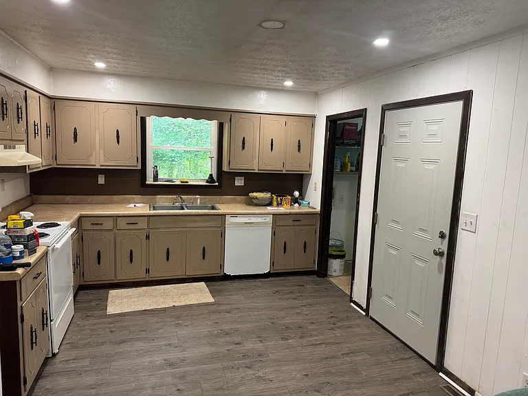 106 Turner Dr — Photo 7