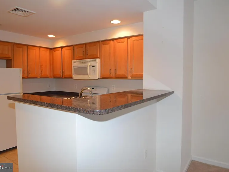 4490 Market Commons Dr #412 — Photo 5