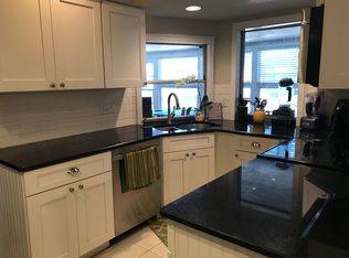 7305 Meadowbrook Dr, Sarasota, FL 34243