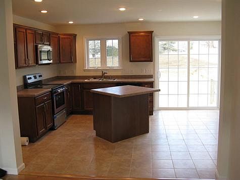 Kitchen w/sliders to rear deck