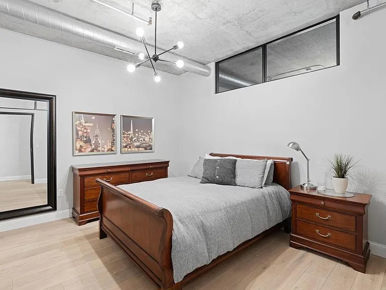 720 N 4th St #213 — Photo 9