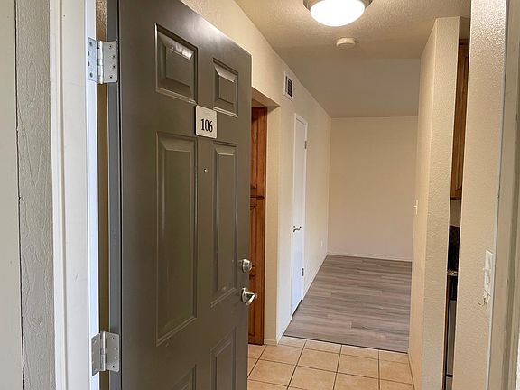 2nd image of 504 Northbank Ct APT 106