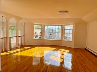 5837 254th St #2, Little Neck, NY 11362