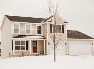 3690 Hickoryrow Ct, Holland, MI 49424