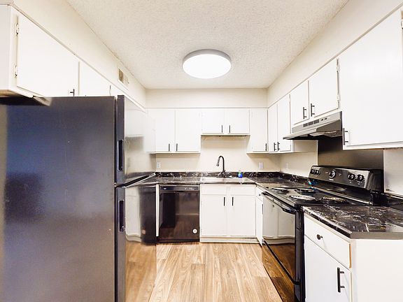 4th image of 7501 Brookfield Rd #3B-2Ba-1150Sqft