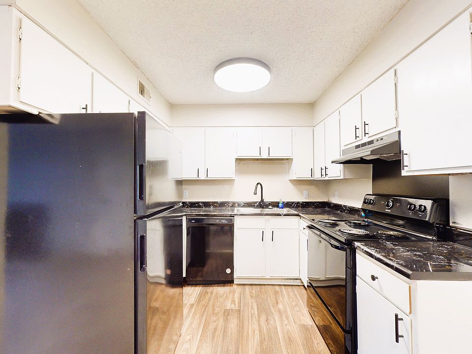 1st image of 7501 Brookfield Rd #2B-1Ba-950Sqft
