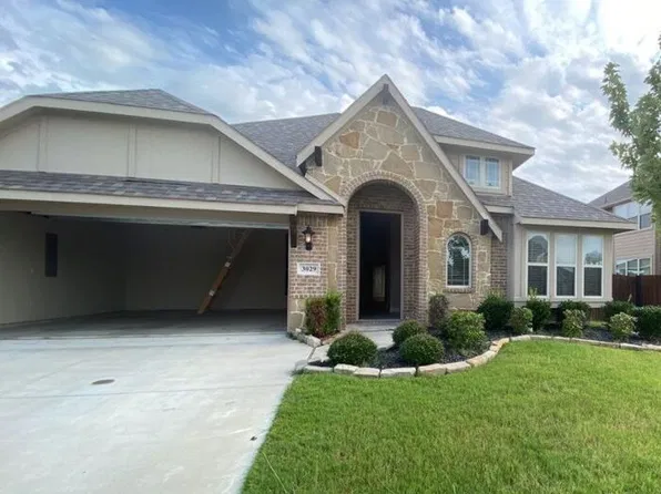 3029 Glenview Dr, Midlothian, TX 76065