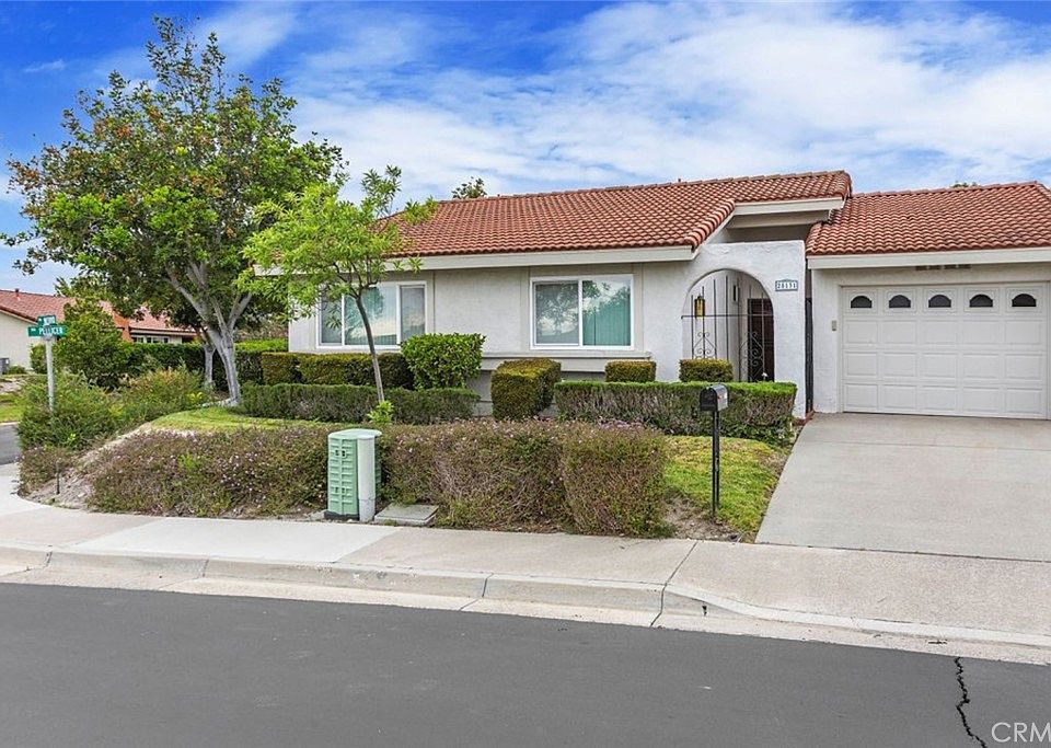 1st image of 28131 Via Nervo