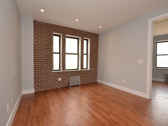 2nd image of 25 Fort Washington Ave APT 4C