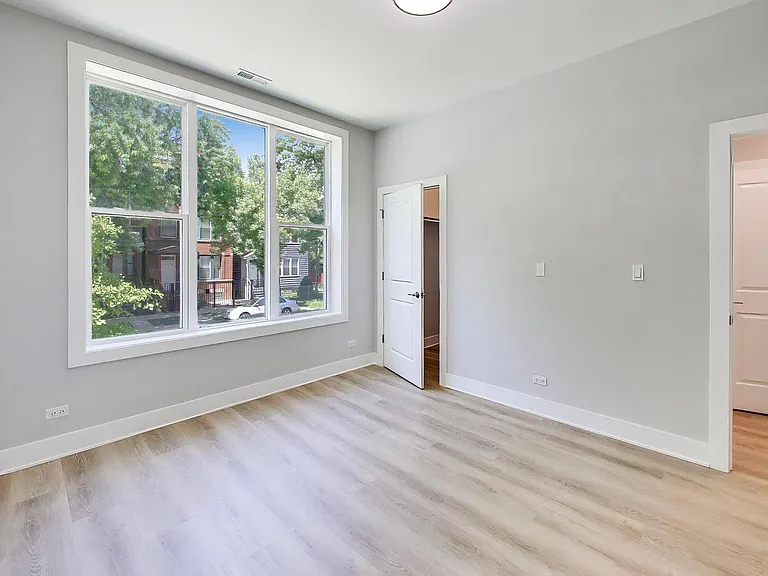 1821 S Fairfield Ave — Photo 15