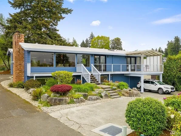 1017 9th Ave S, Edmonds, WA 98020