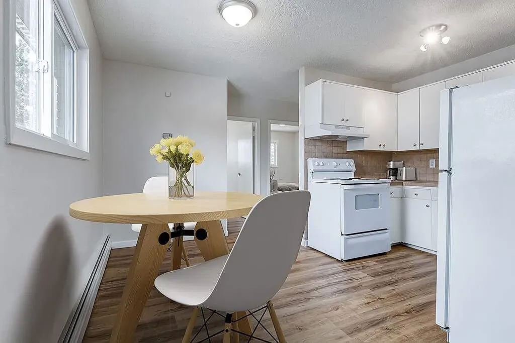 Highland Estates — Photo 3