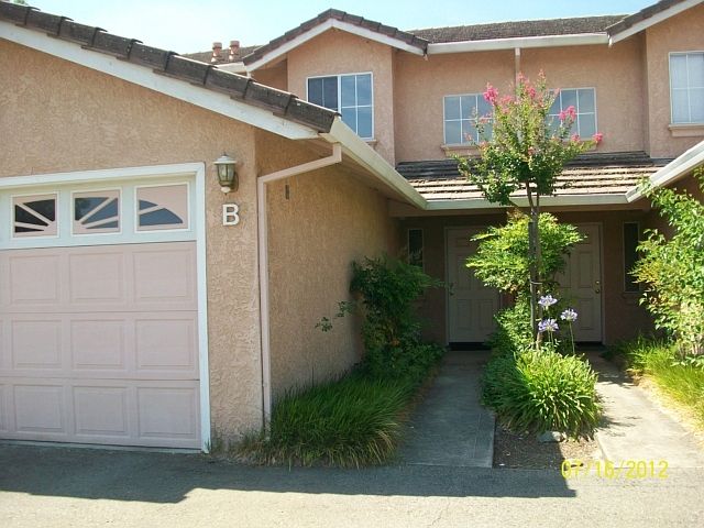 1st image of 1037 Burton Dr APT B