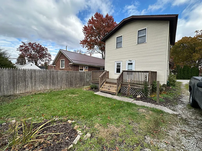 2886 Norwood St — Photo 17