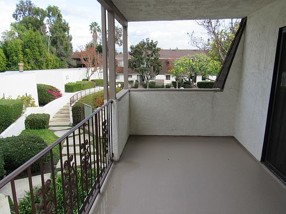 4th image of 621 Colby Cir APT 16