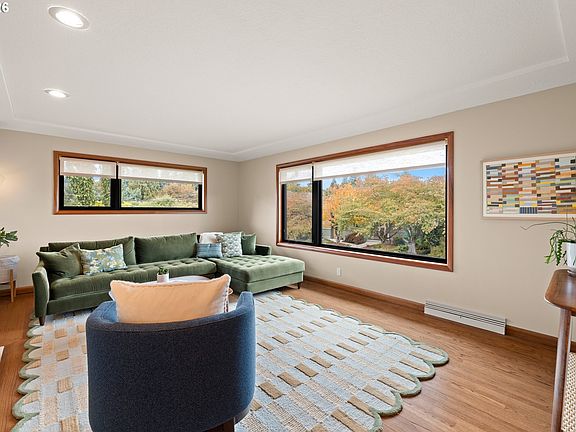 5th image of 7929 SW 4th Ave