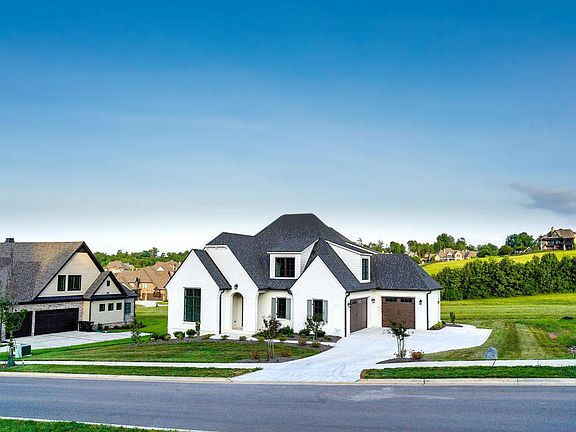 2nd image of 520 Larksong Dr