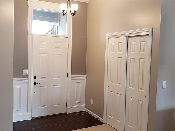 2nd image of 2404 Oak Park Ct