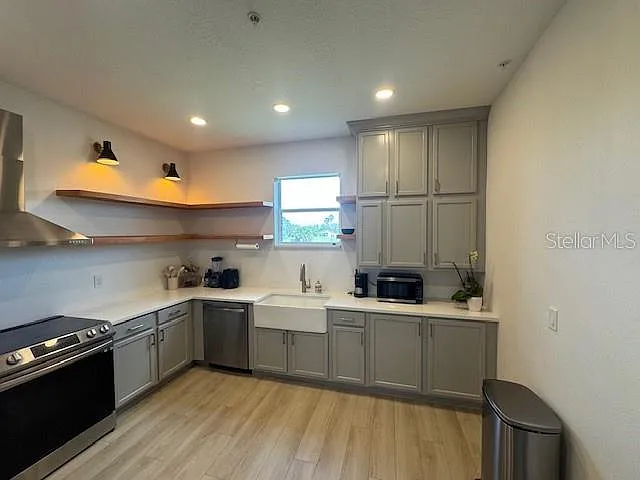 1221 Priory Cir — Photo 4
