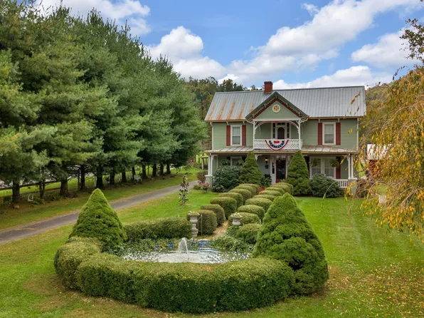 8712 Highway 19 E, Roan Mountain, TN 37687