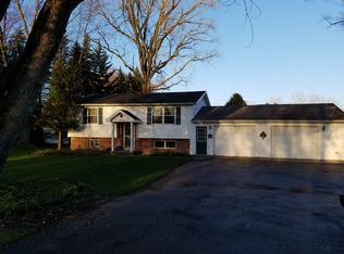 2723 Peters Corners Rd, Alden, NY 14004