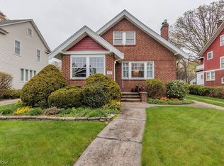1611 Clarence Ave, Lakewood, OH 44107