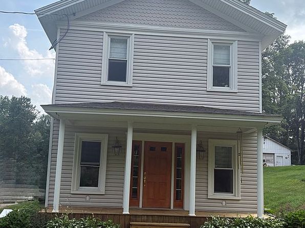653 Center St