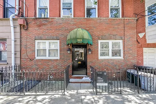 523 Adams St #5 Photo 1