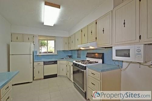2nd image of 189 Huguenot Dr