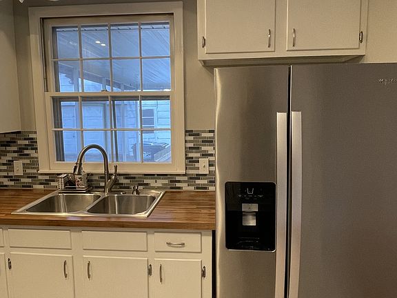 5th image of 1602 Bartway Dr