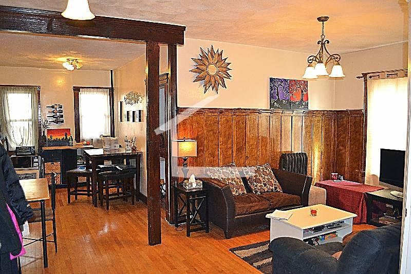 2nd image of 41 Long Ave #1Z