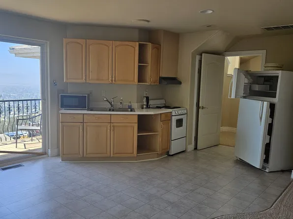 317 Gravatt Dr, Berkeley, CA 94705