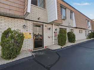 Coachman, Cranston, RI 02920