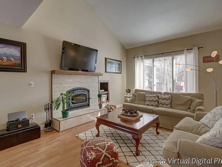 10201 Jackpot Bay Cir — Photo 3