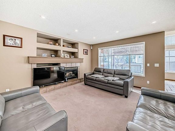 5th image of 3767 E Springbank Dr SW