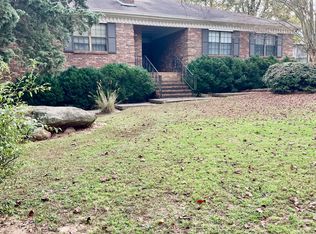 757 Willowgate Cir #B, Lilburn, GA 30047