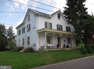 1059 Sanatoga Rd, Pottstown, PA 19465