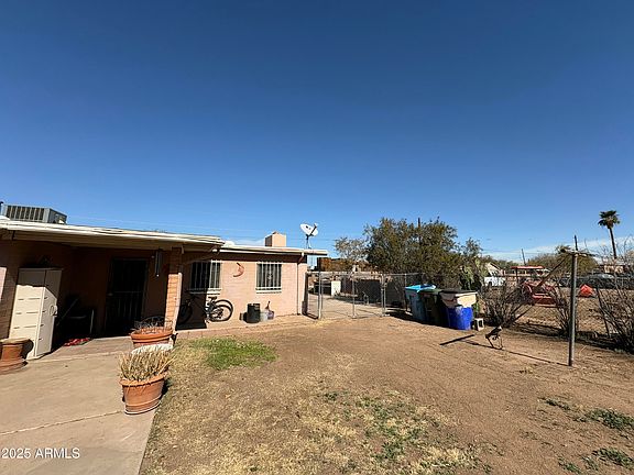4th image of 1319 W CORONA Avenue