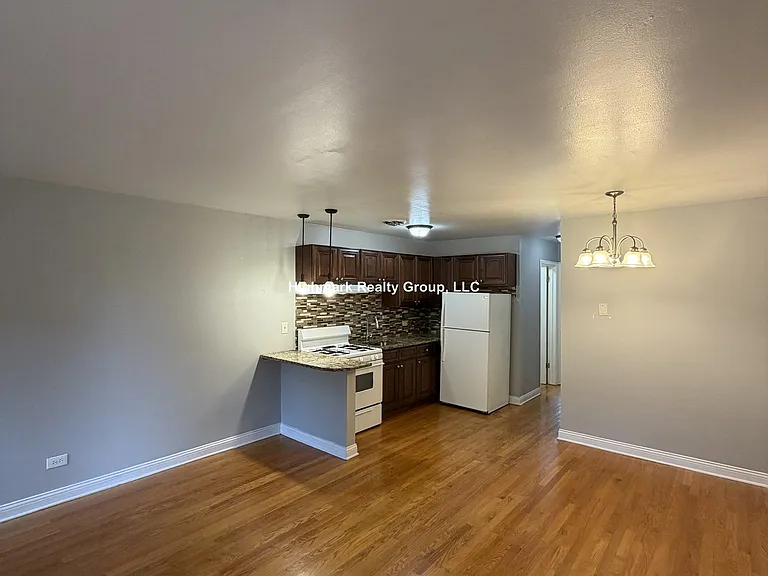 8506 Waukegan Rd #M02 — Photo 3