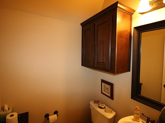 5th image of 4241 Kiowa Dr