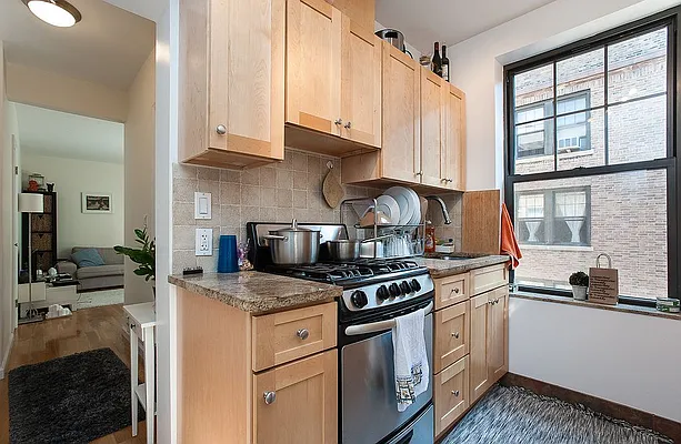 Rented by Emor Management Inc. | media 20