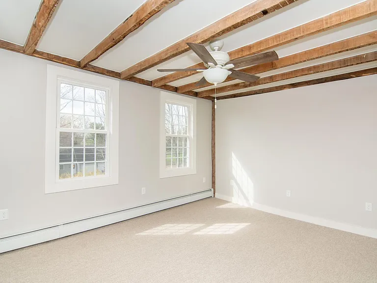 454 Hickory Hill Rd — Photo 2