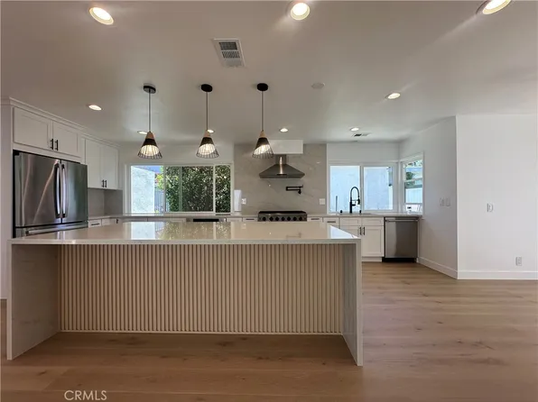 19347 Sierra Bello Rd, Irvine, CA 92603