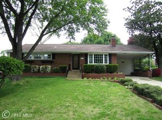 5227 Landgrave Ln, Springfield, VA 22151