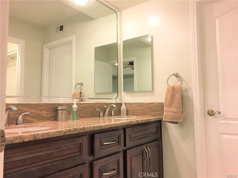 735 Alabama St — Photo 13