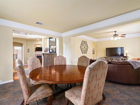 5th image of 6120 Palomino Dr