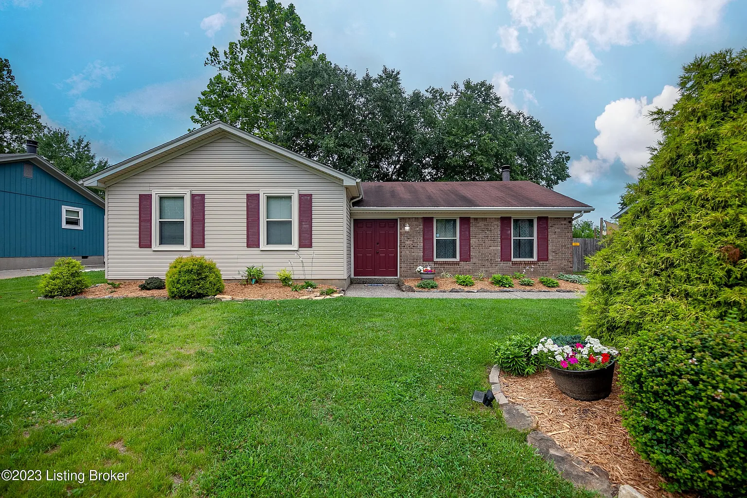 8310 Creek Trail Ct photo 1