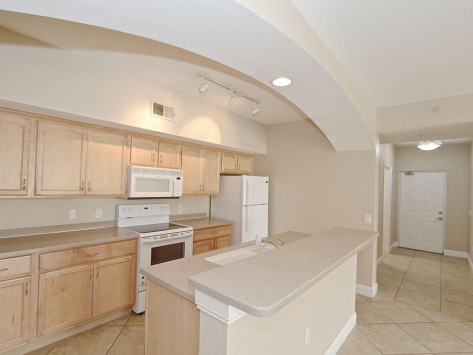1st image of 7940 Preserve Cir APT 927