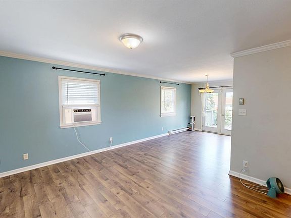 5th image of 1414 White Ave