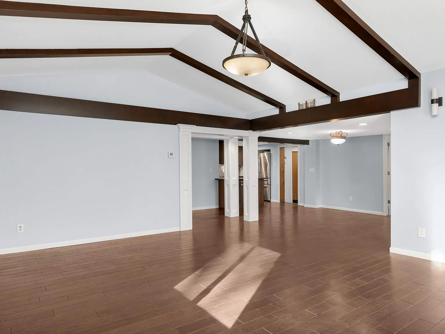 2 bed, 1.0 bath, 1000 sqft, $1,925 — Photo 4